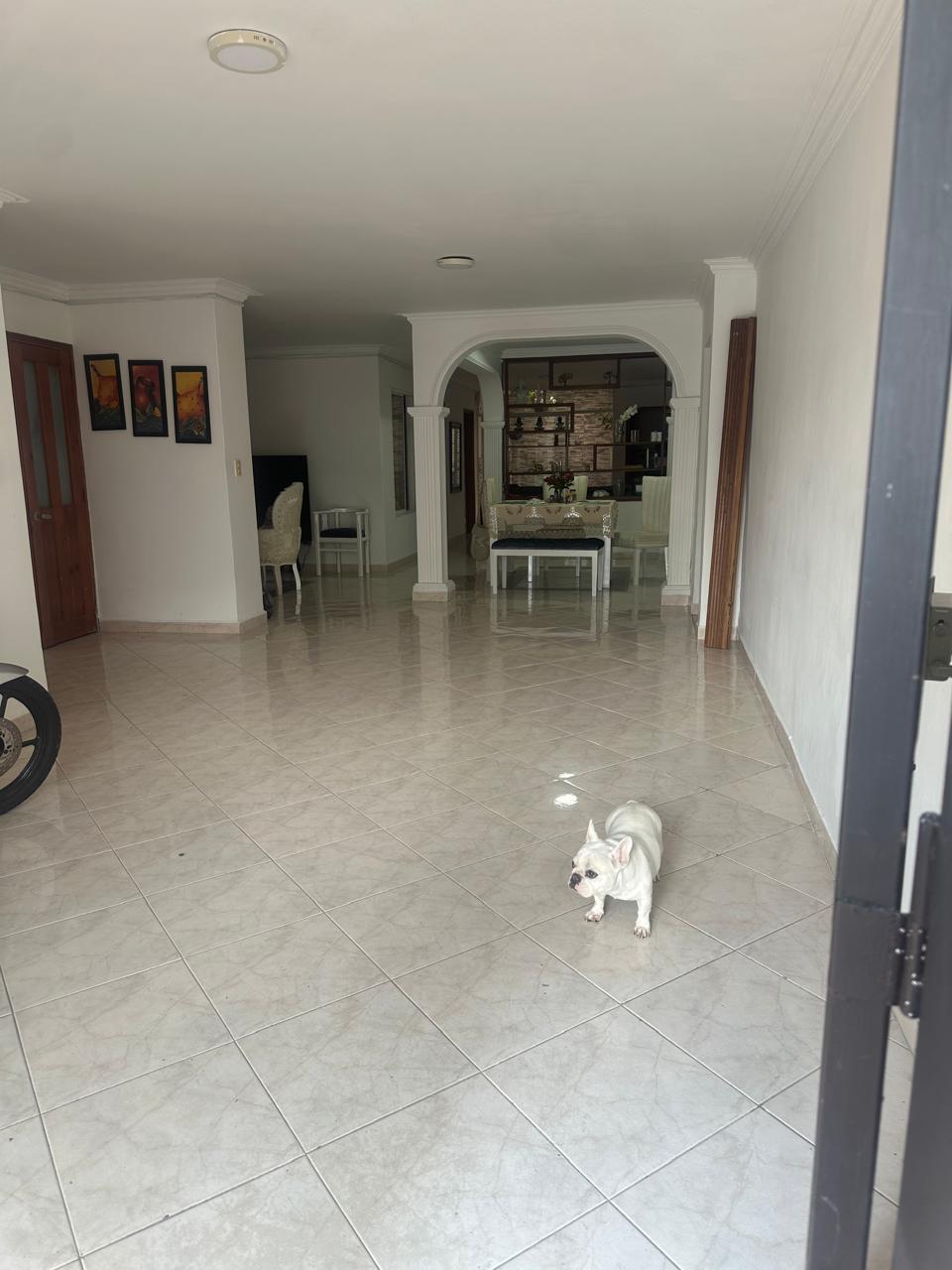 Casa en venta en la Almeria Medellin