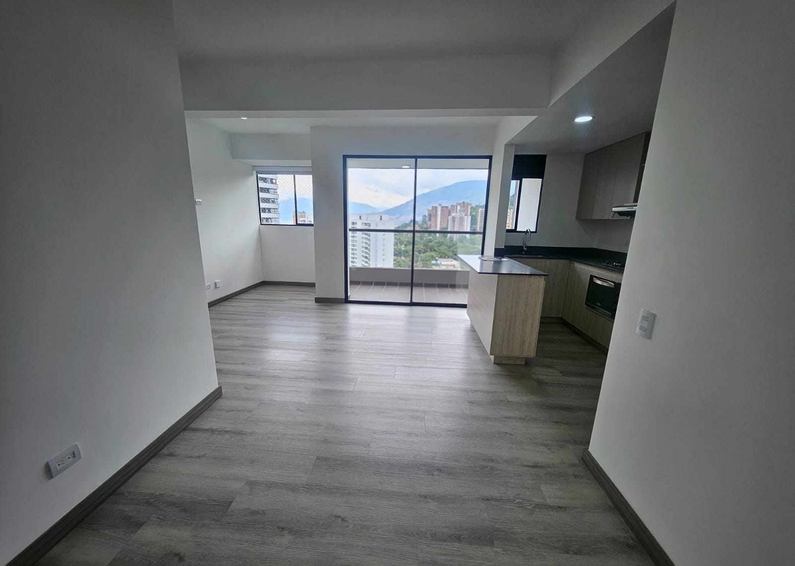 Apartamento para estrenar en arriendo en Las Palmas Medellín