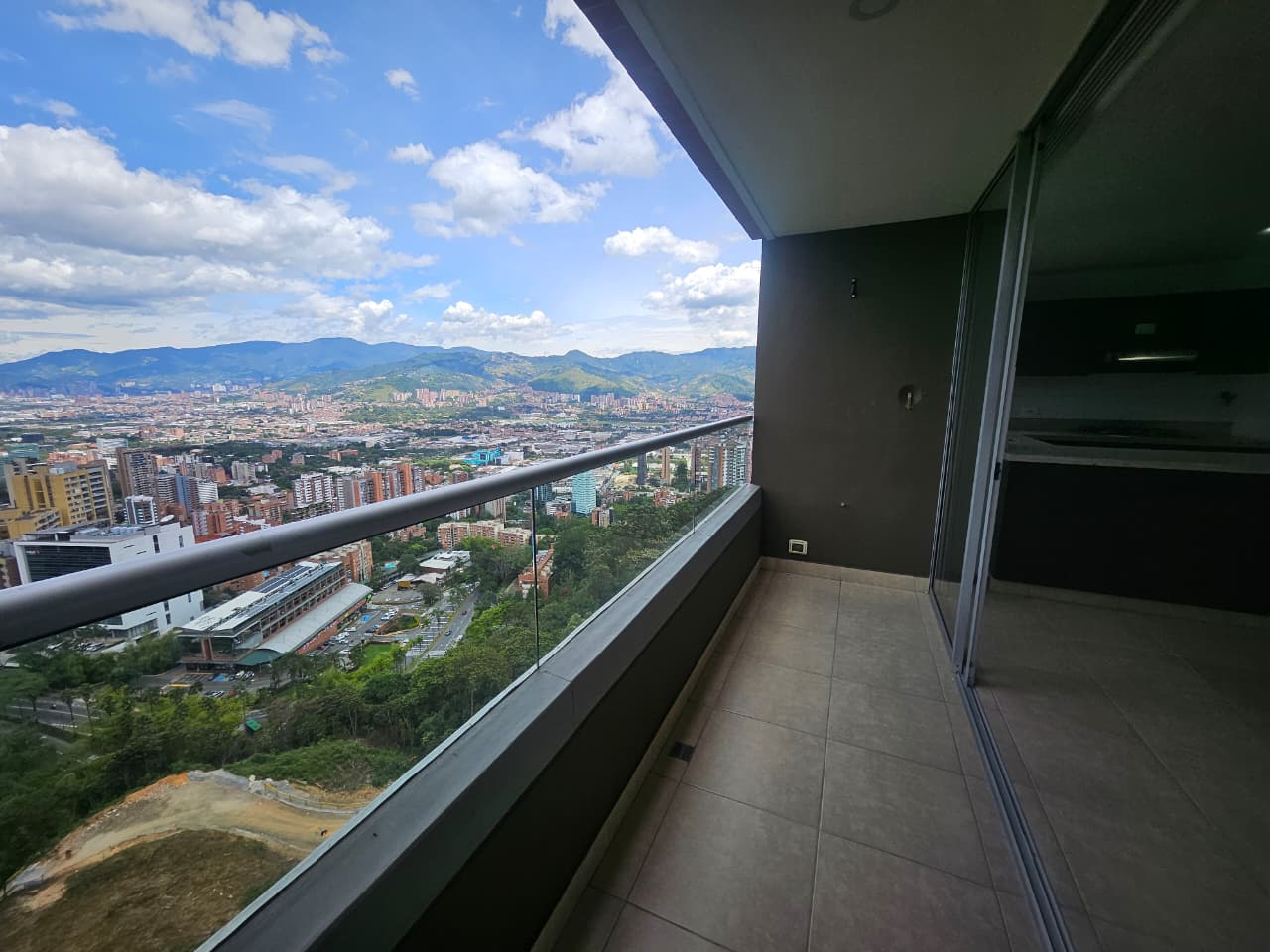 Apartamento para arriendo en Las Palmas Medellín