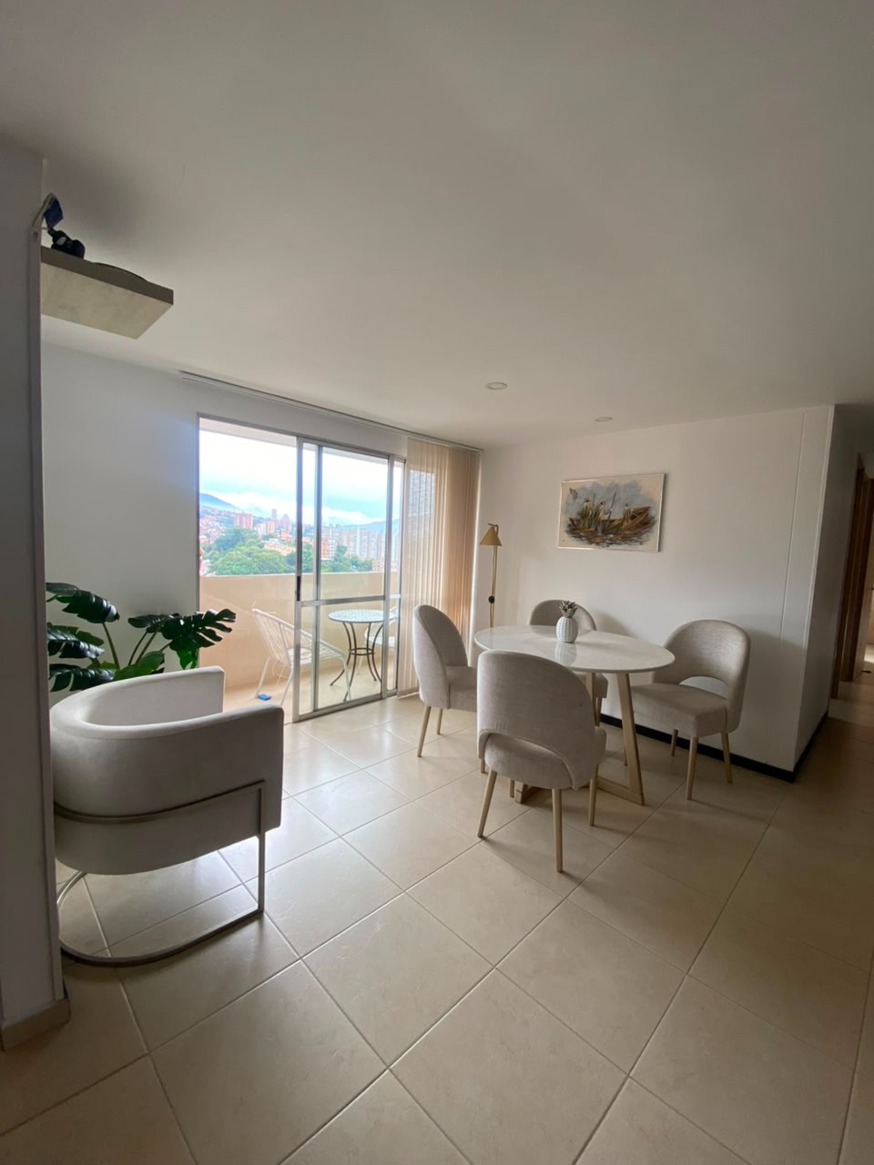 Apartamento para la Venta en Calasanz parte baja - Medellín.