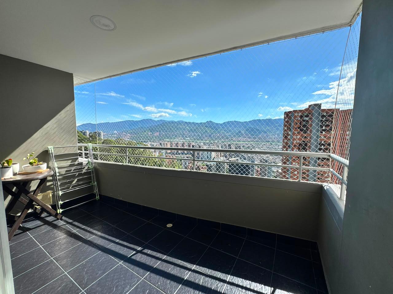 Apartamento en venta Loma del Indio Medellin