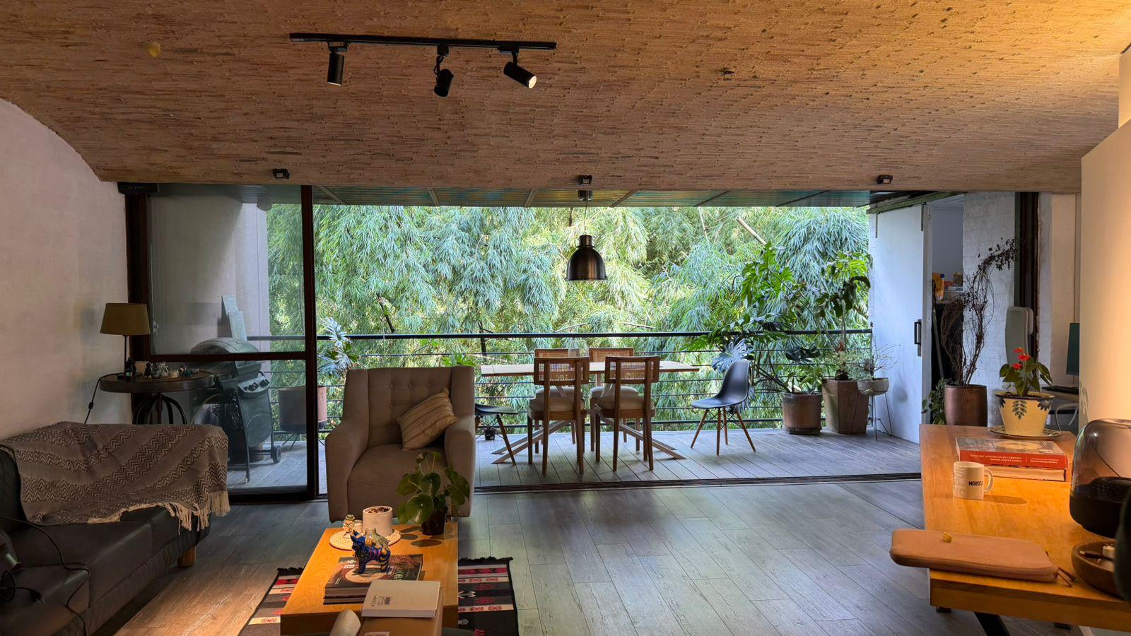 Apartamento en venta  en El Poblado Medellin loma el Encierro