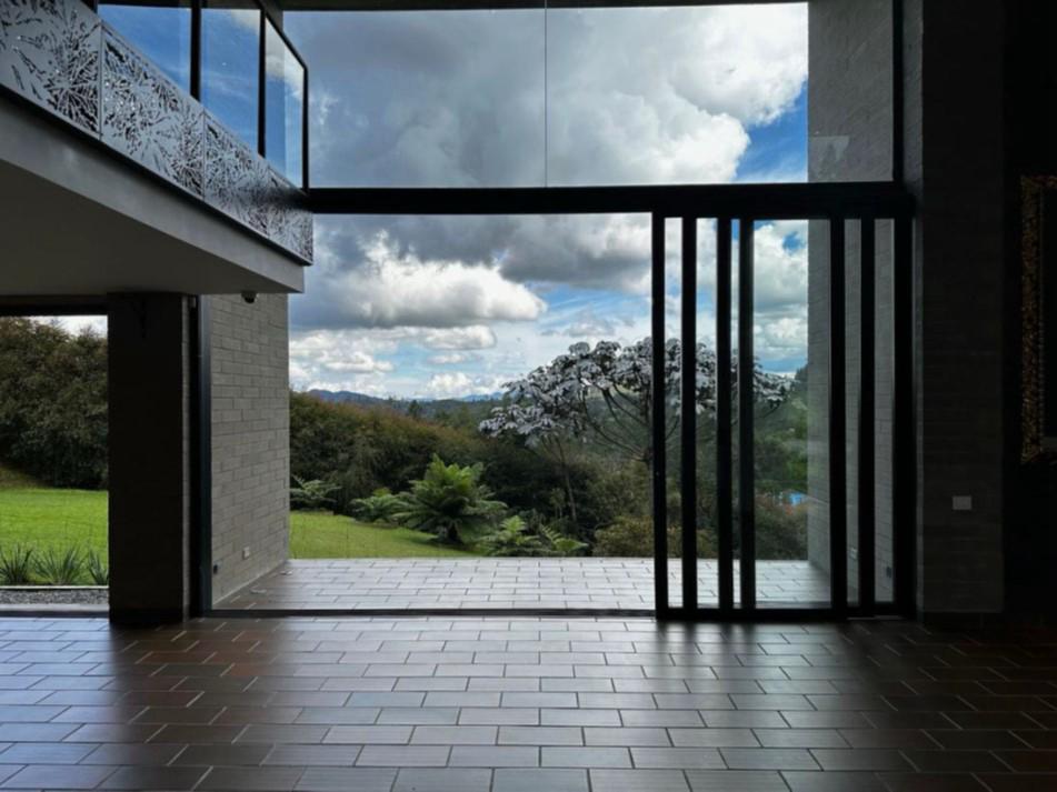 Casa en venta    en Envigado Loma de El Escobero