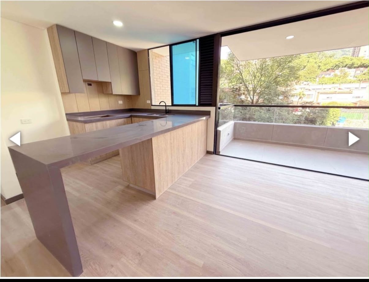 Apartamento en venta en Envigado Loma las brujas