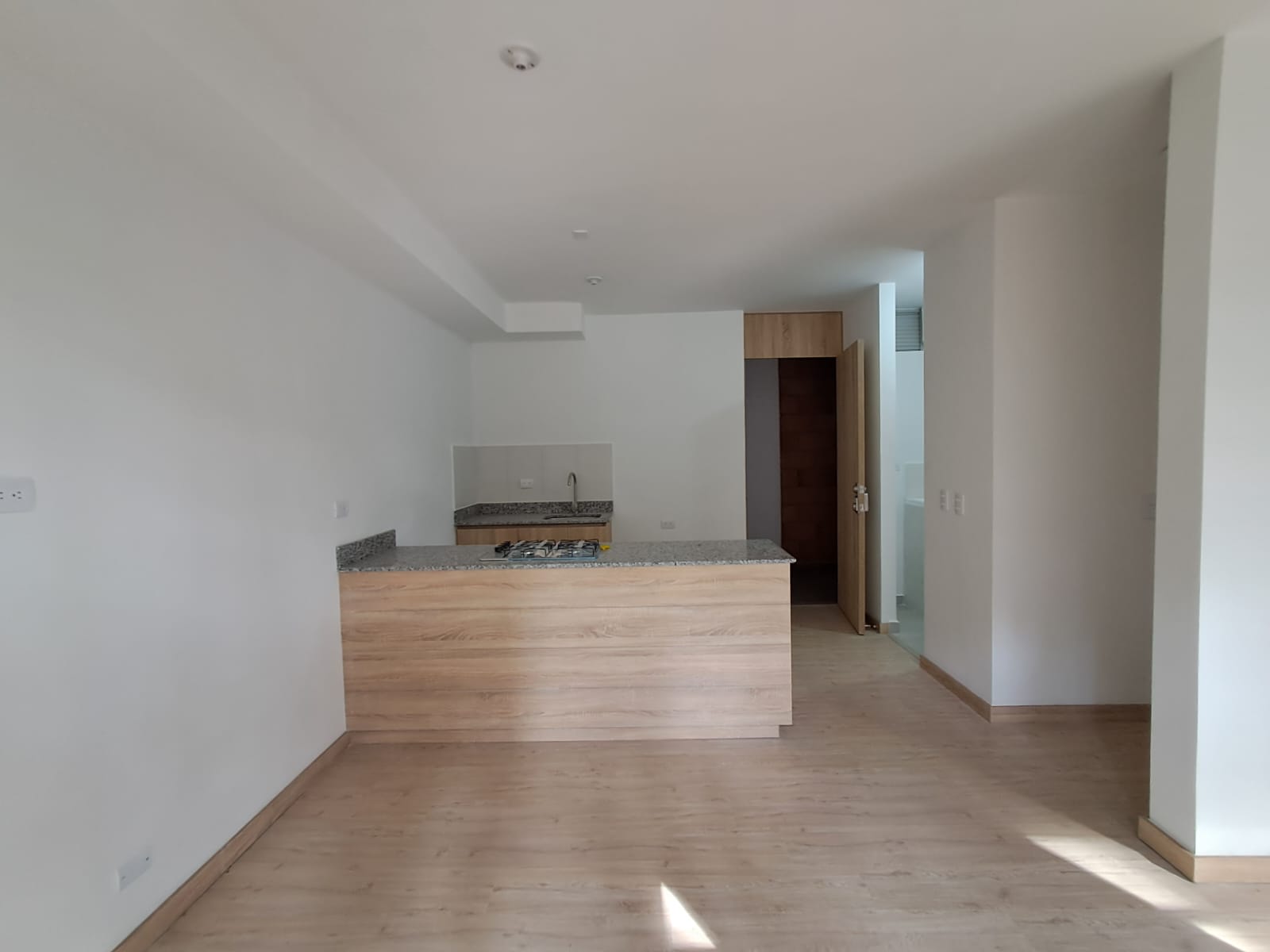 Apartamento Venta Robledo-Altamira BAJO DE PRECIO
