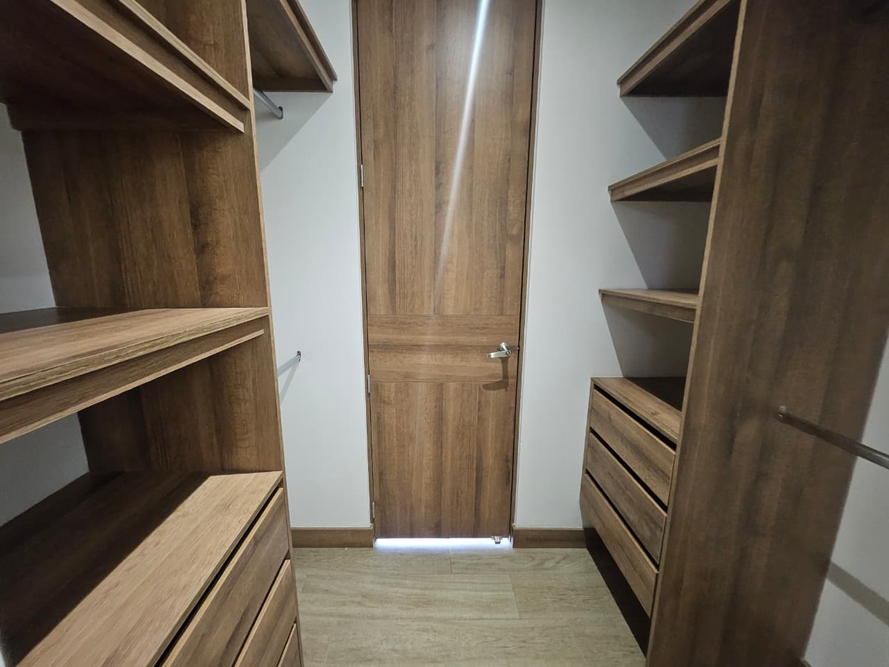 Apartaestudio para arriendo en Ciudad del Río El Poblado