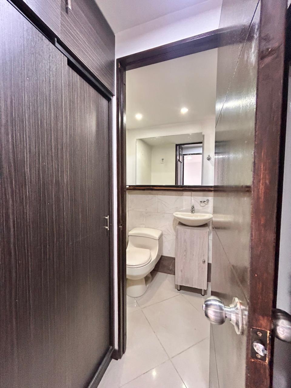 Apartamento en venta en San German - Robledo