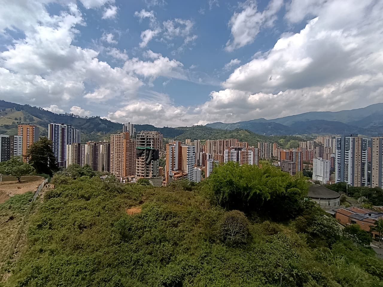 Apartamento en Arriendo  Sabaneta Las Lomitas