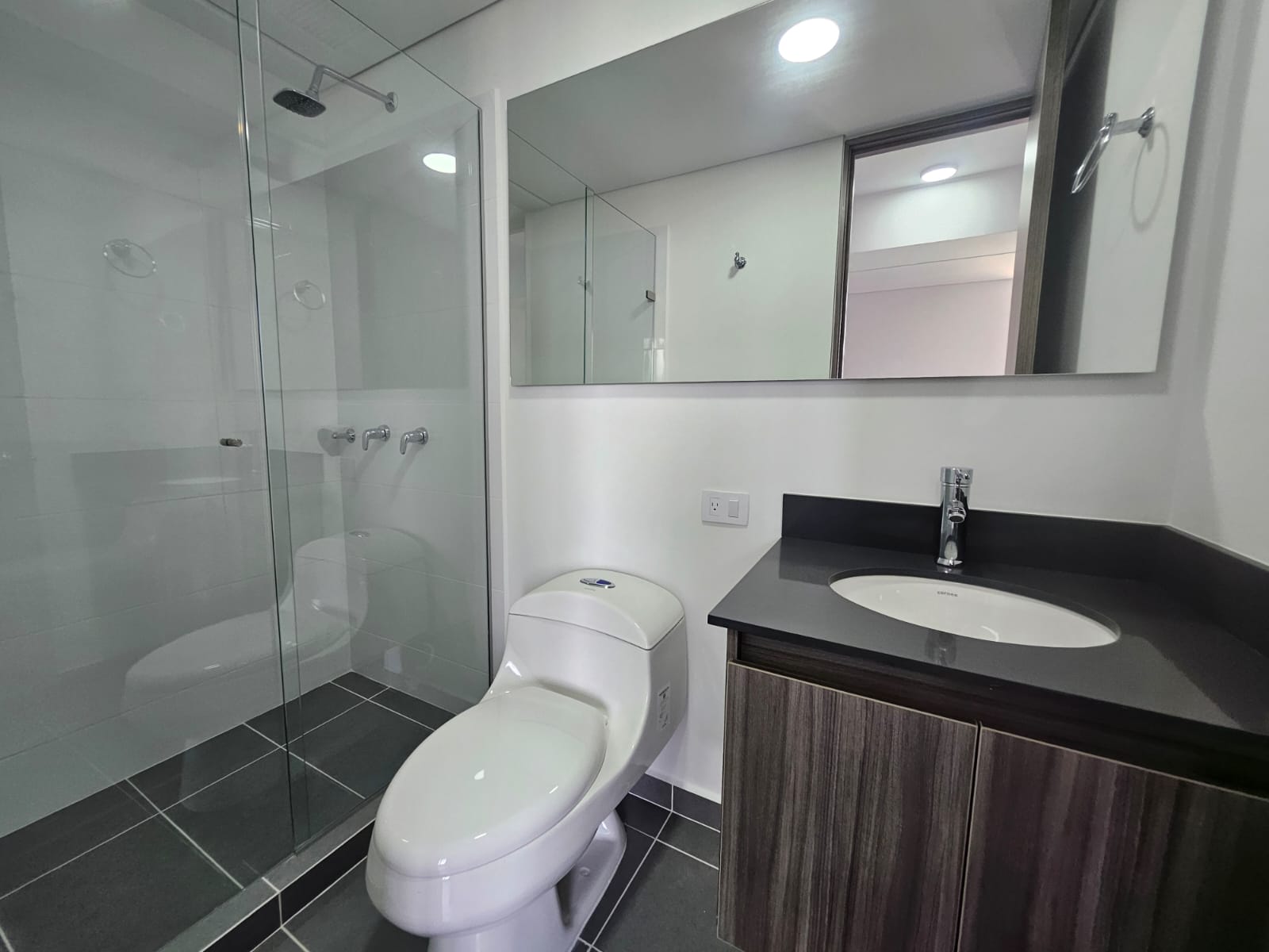 Apartamento para estrenar en arriendo en Las Palmas Medellín