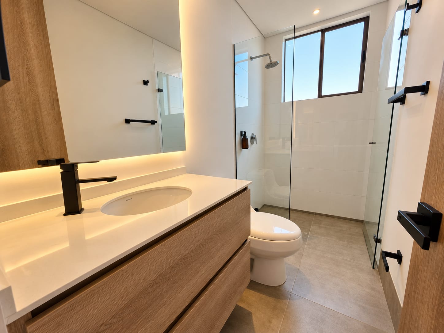Apartamento en venta El Poblado Linares - 125 m² + vista a la ciudad