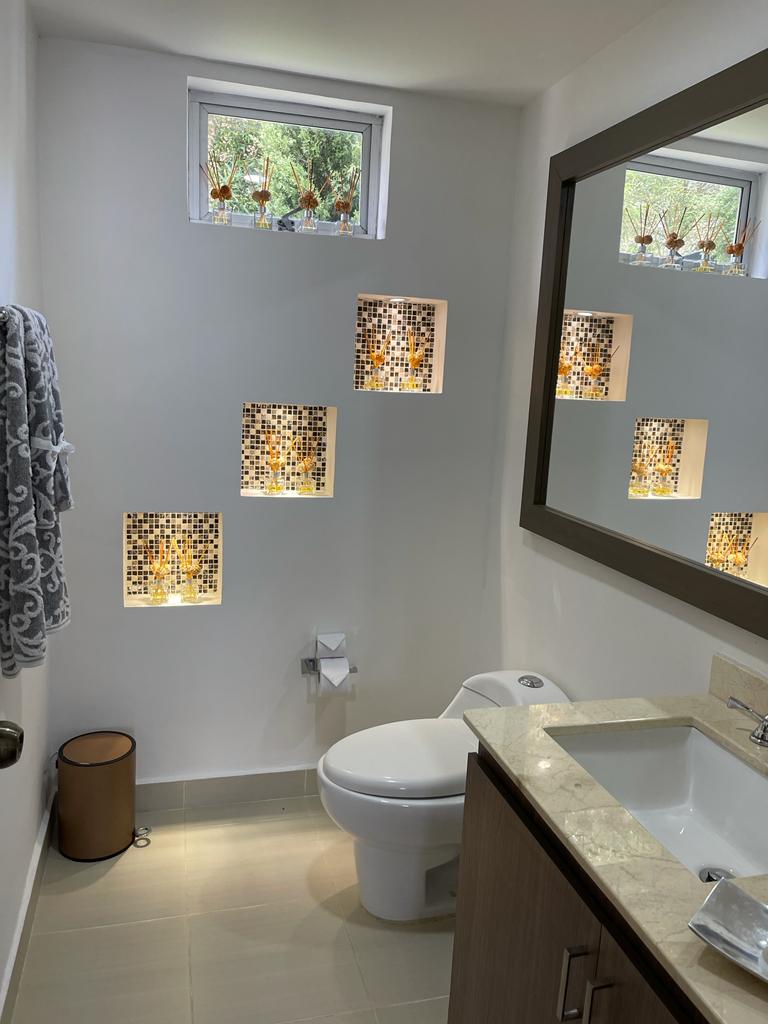 Casa en venta en Loma del Escobero Envigado