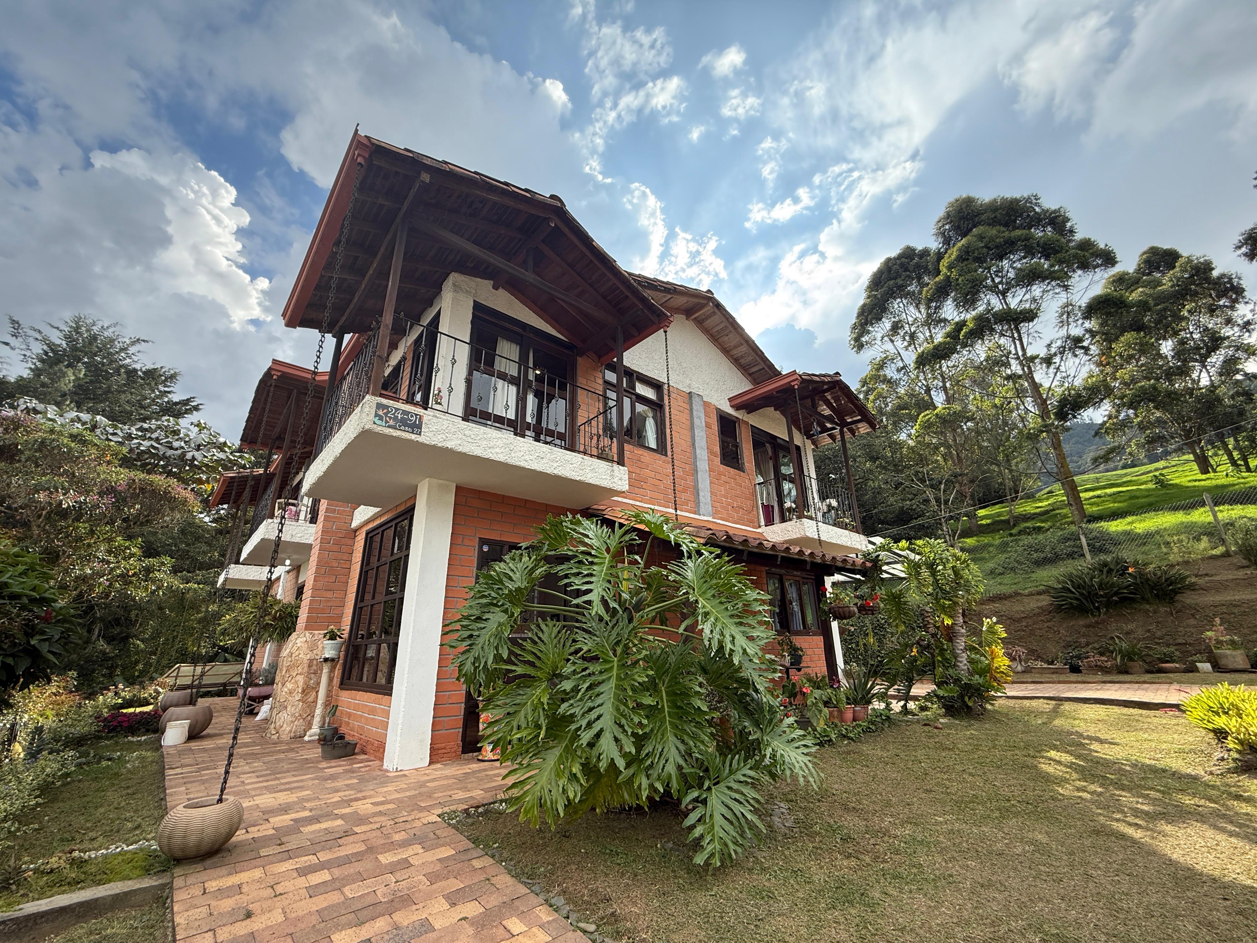 Venta de casa en El Retiro Sector Martin Pescador