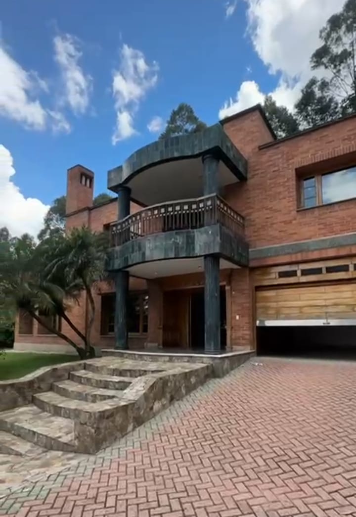 Casa en Venta La Calera El Poblado Medellin