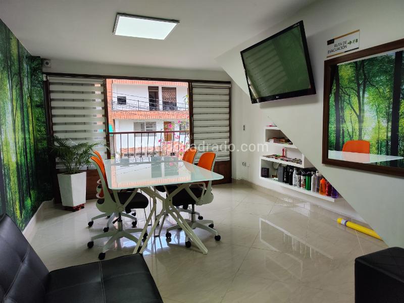 Casa para la venta en Santa Monica Medellin
