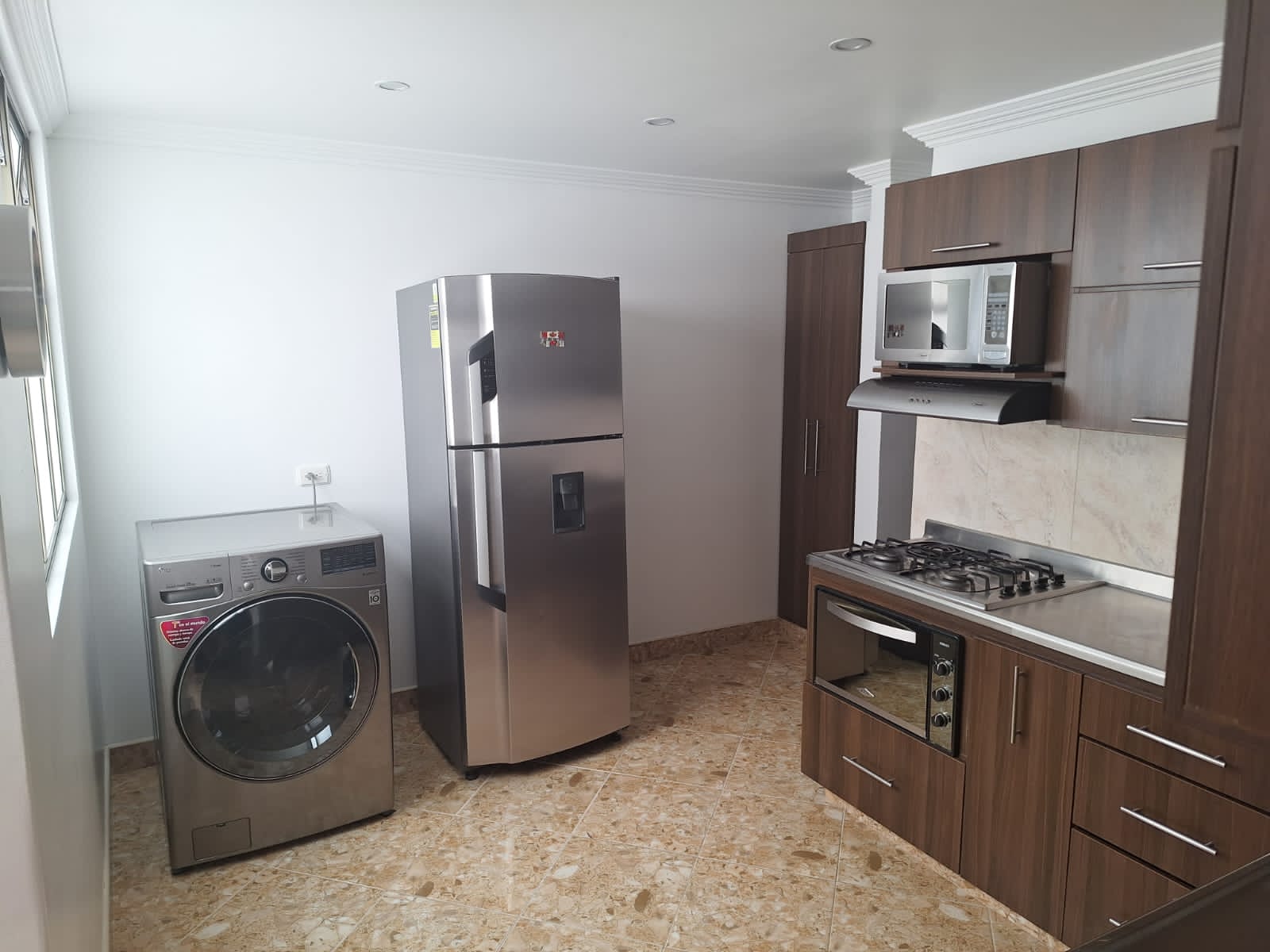 Apartamento en venta en sector Los Pinos - La América - Medellín