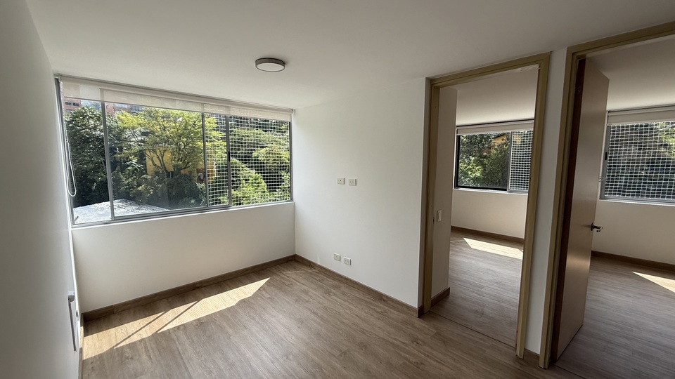 Apartamento para venta en envigado  loma del chocho