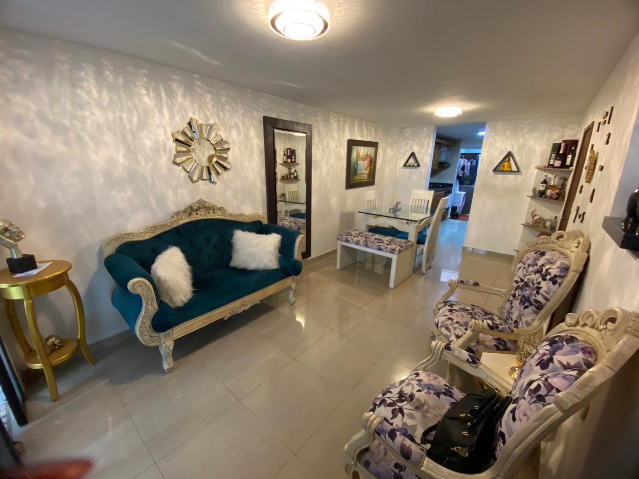 Casa de 2 niveles en venta en Envigado, El Dorado.