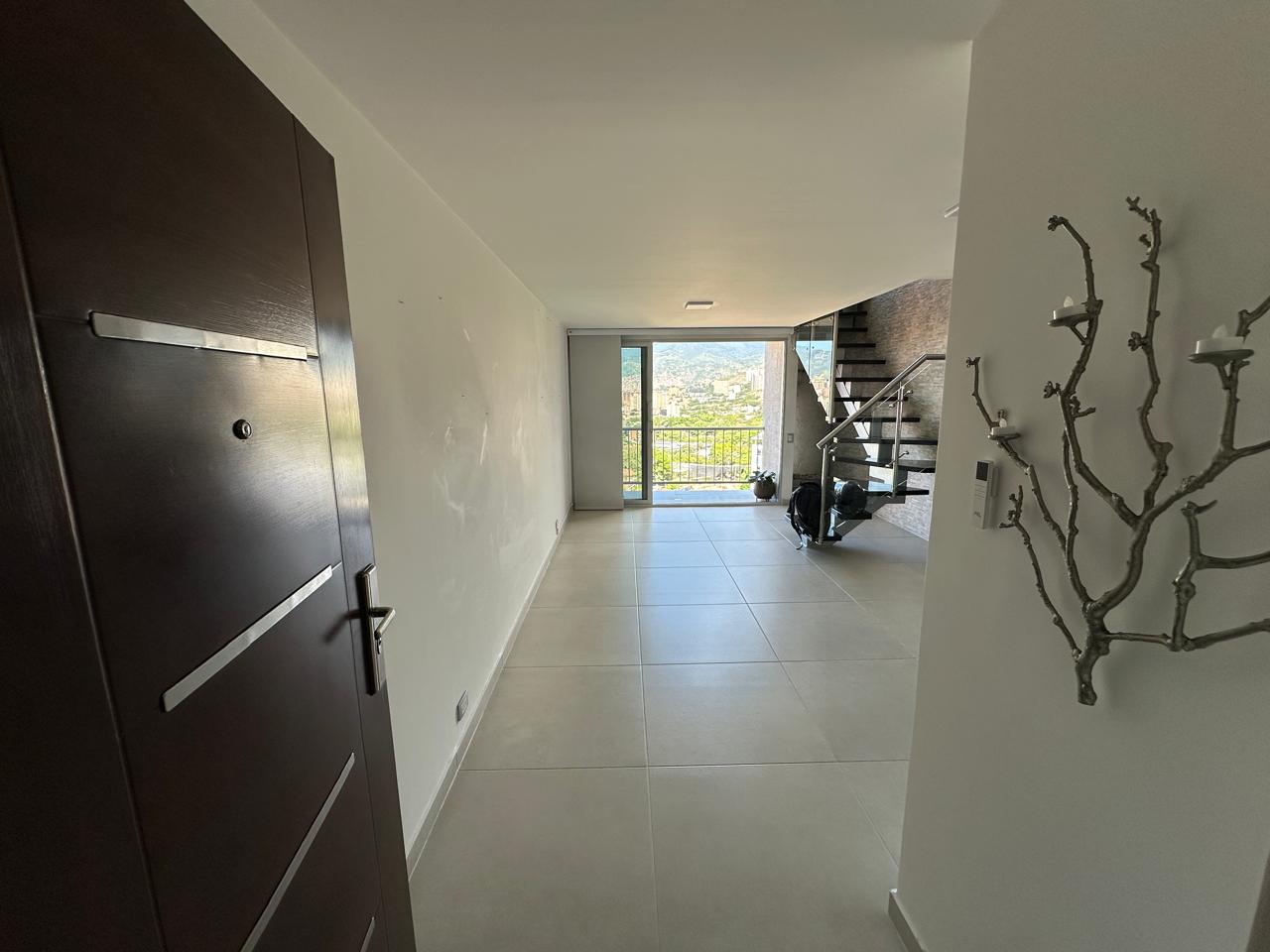 APARTAMENTO DUPLEX EN ARRIENDO SECTOR PILARICA
