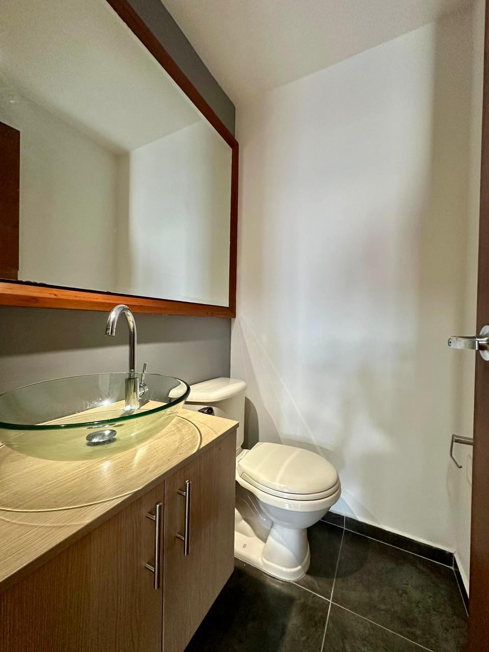 Apartaestudio para arriendo en El Poblado Los Balsos