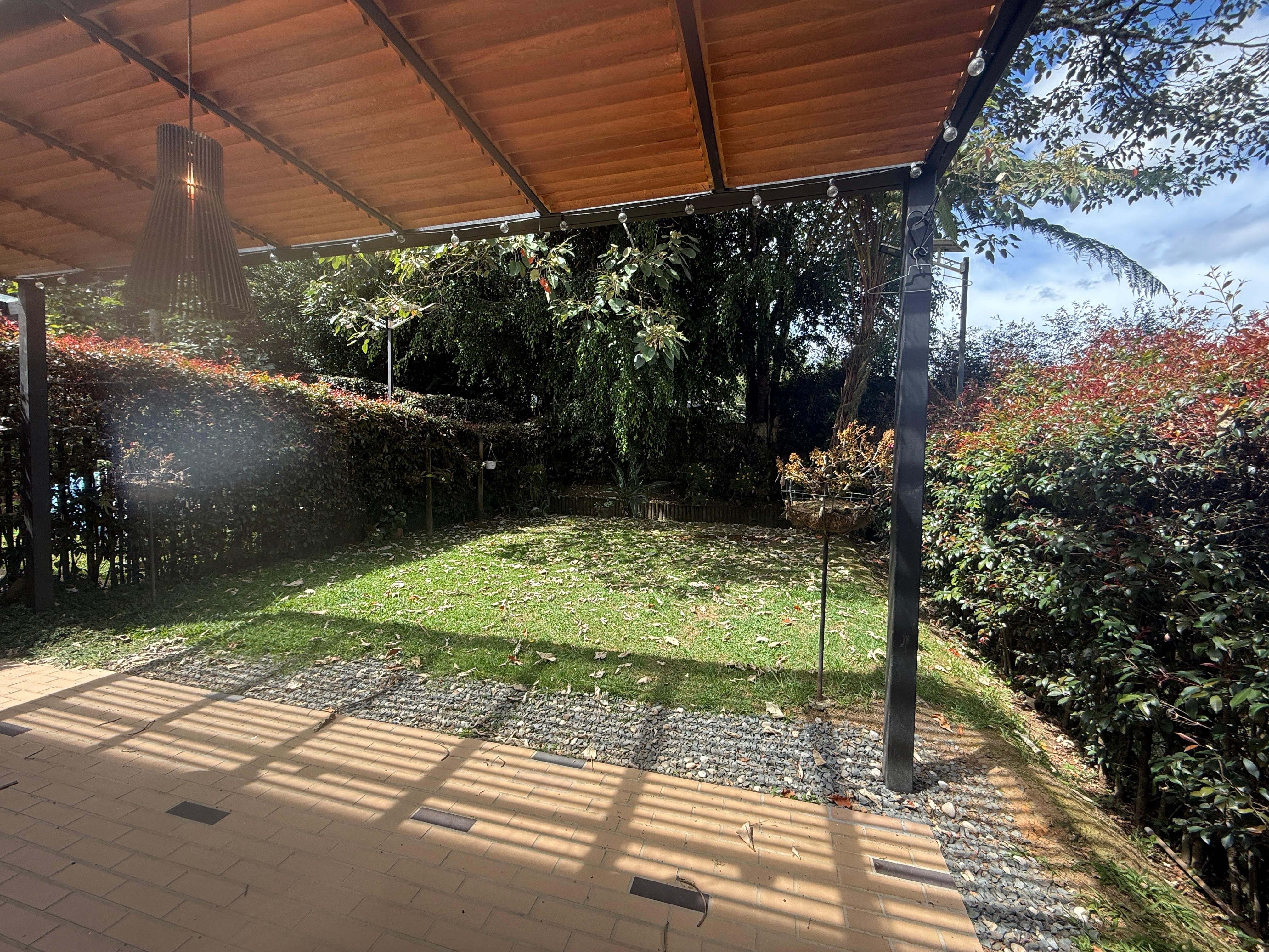 Venta de casa en El Retiro Pantanillo