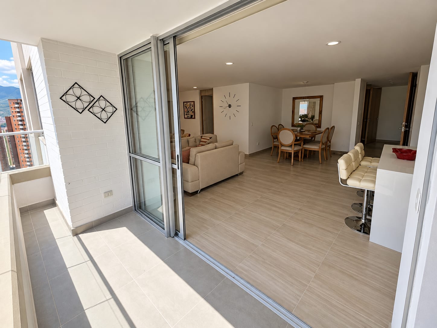 Apartamento en venta Las Lomitas Sabaneta – 79 m² + vista