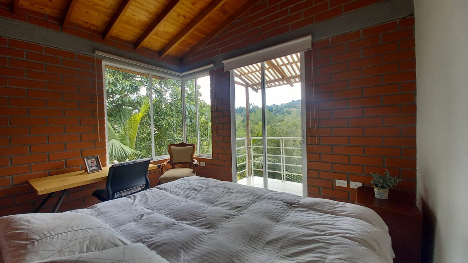 Casa campestre para la venta en Guarne sector La Clarita