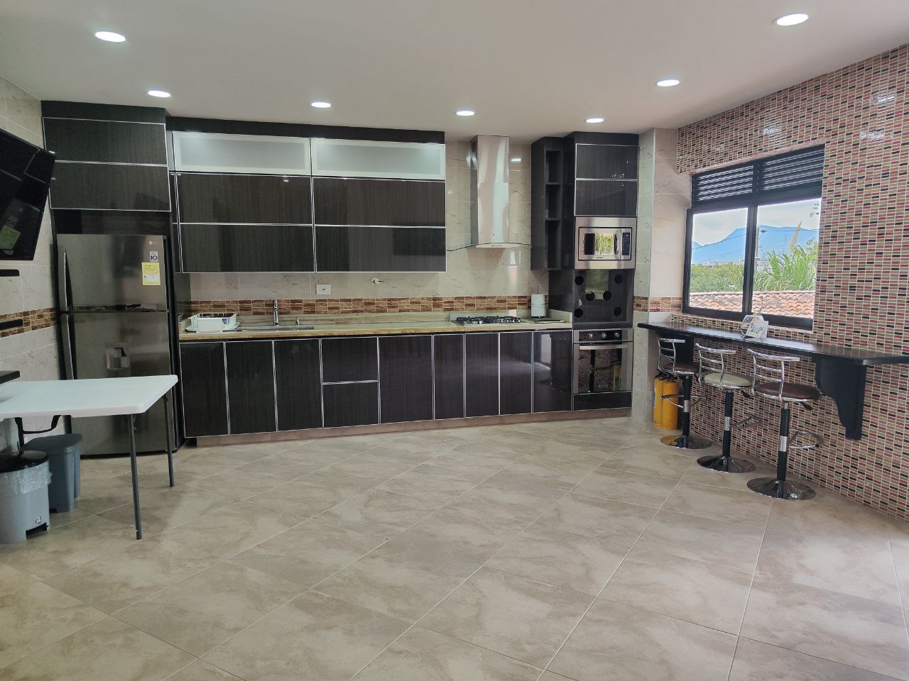 Casa para la venta INDEPENDIENTE en El Escobero parte baja