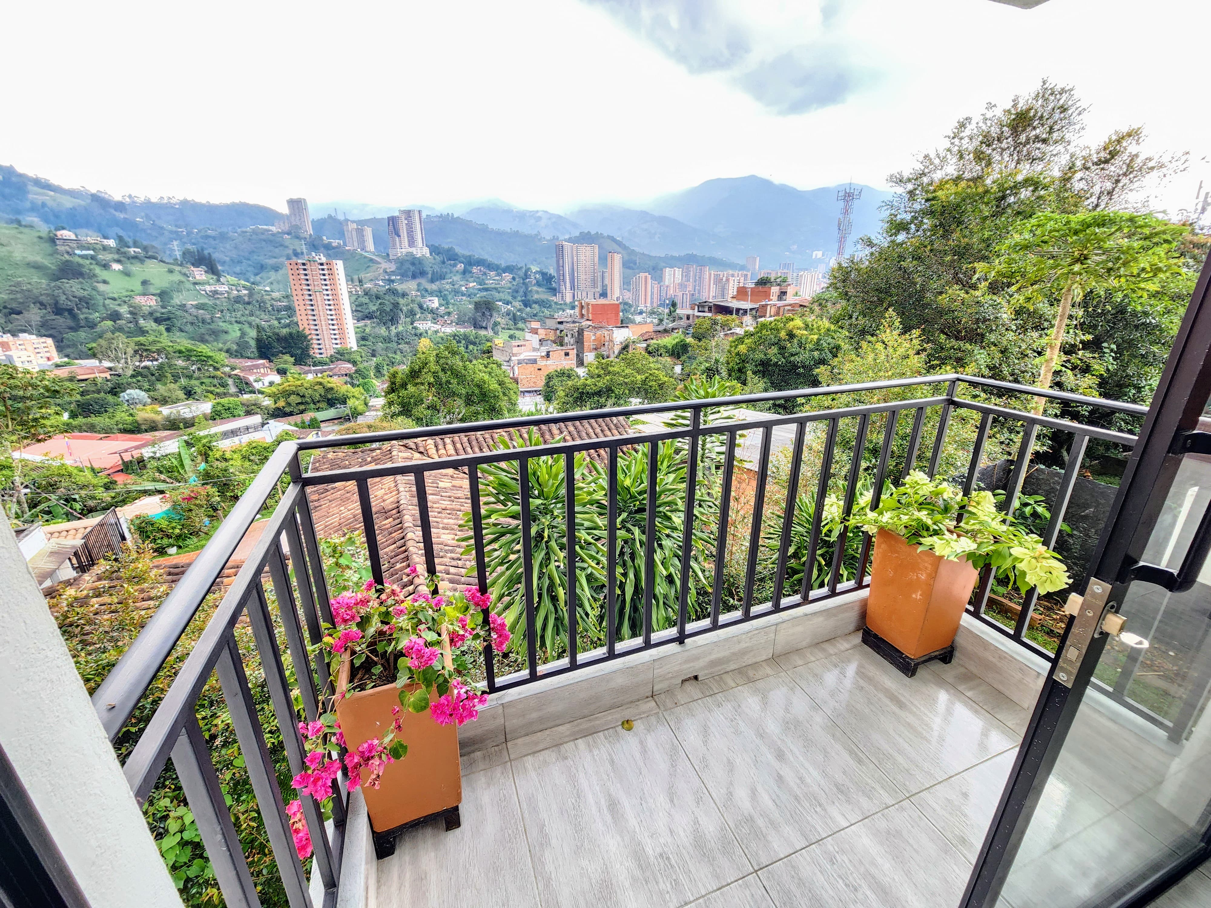 Casa en venta sector la doctora sabaneta