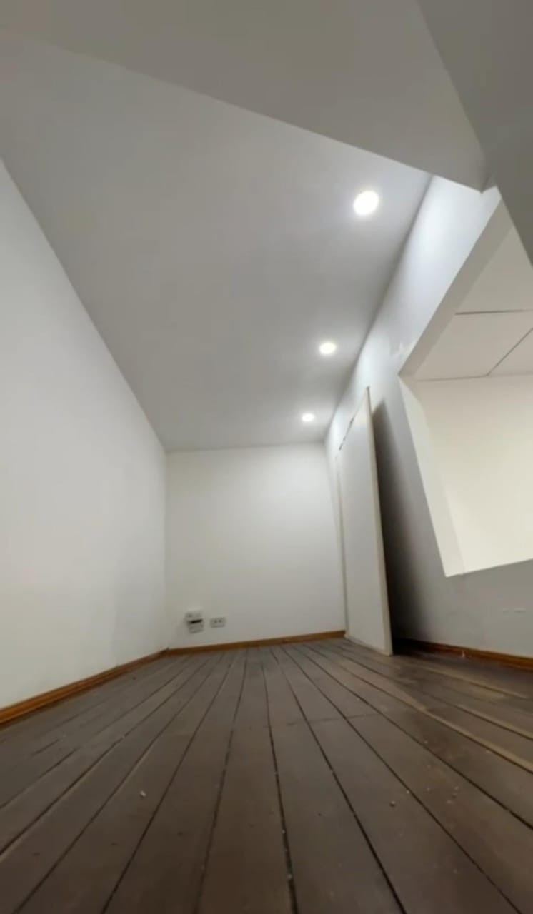 Local en Venta en Medellín la 80