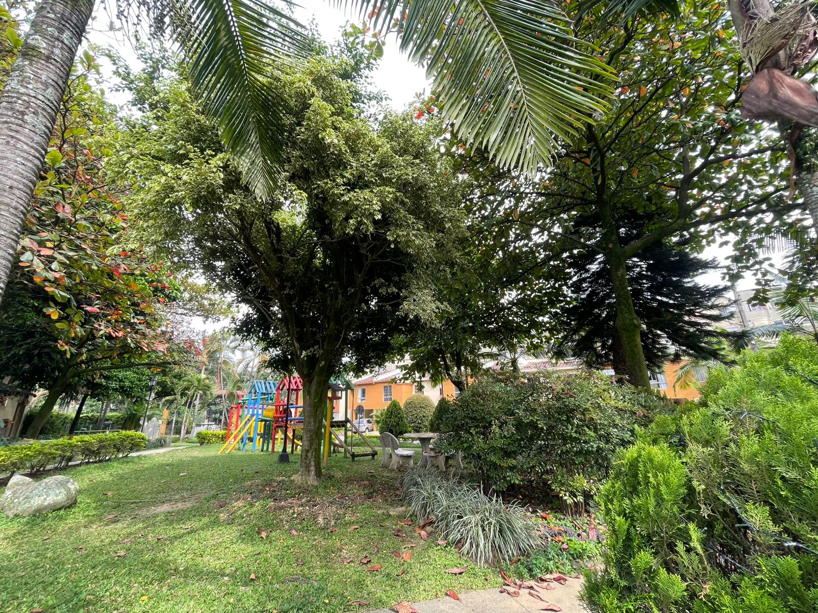 Casa en arriendo en Envigado Alcala