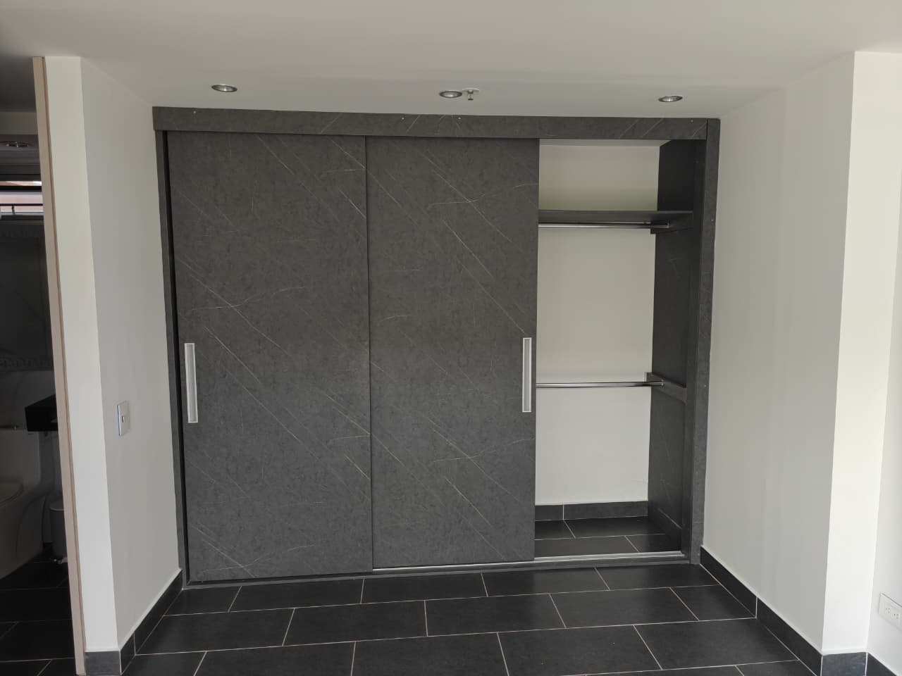 Apartamento *NUEVO* en venta en Barrio Cristóbal - Medellín