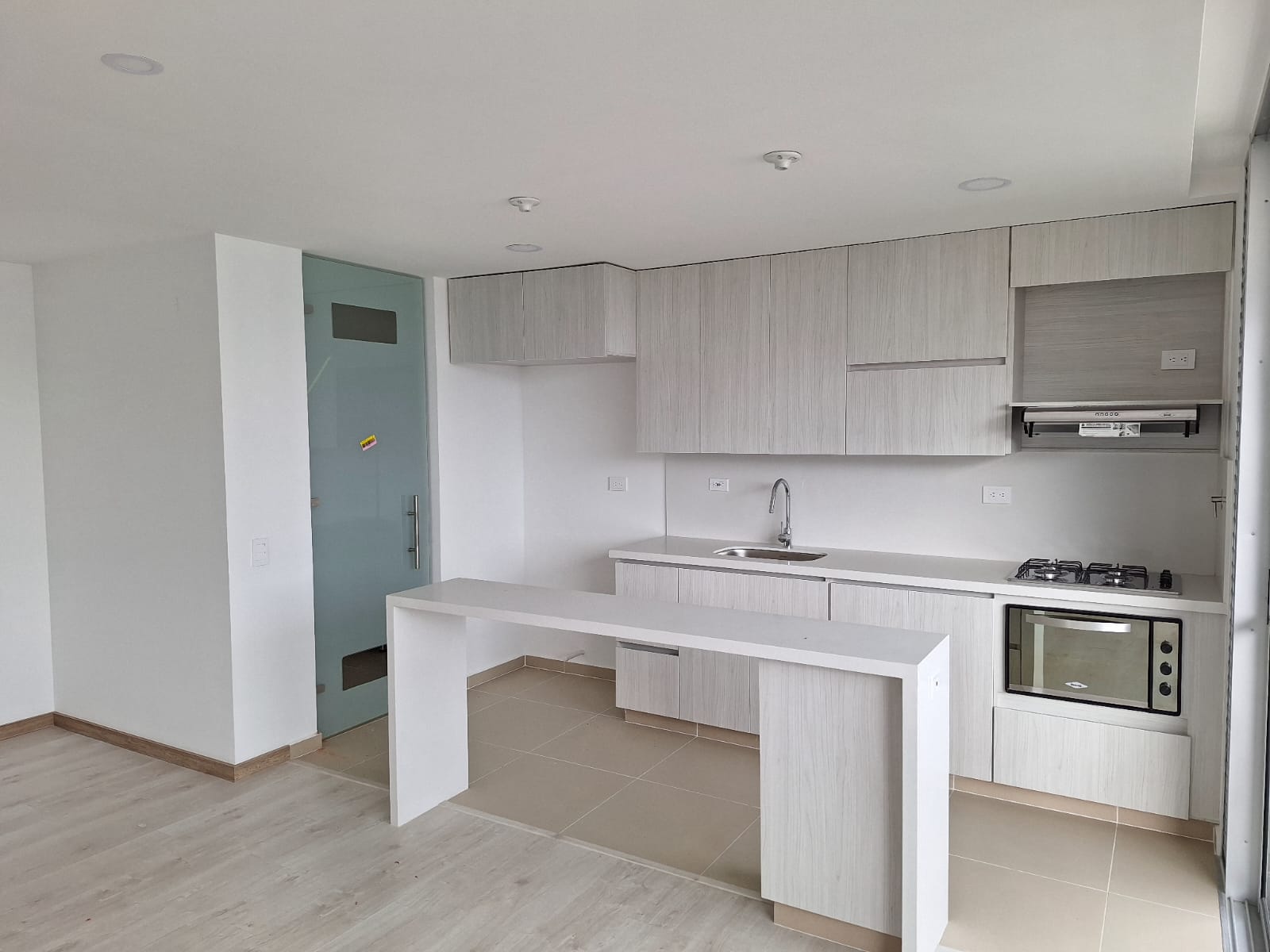 Venta de apartamento en La Estrella Suramérica para estrenar