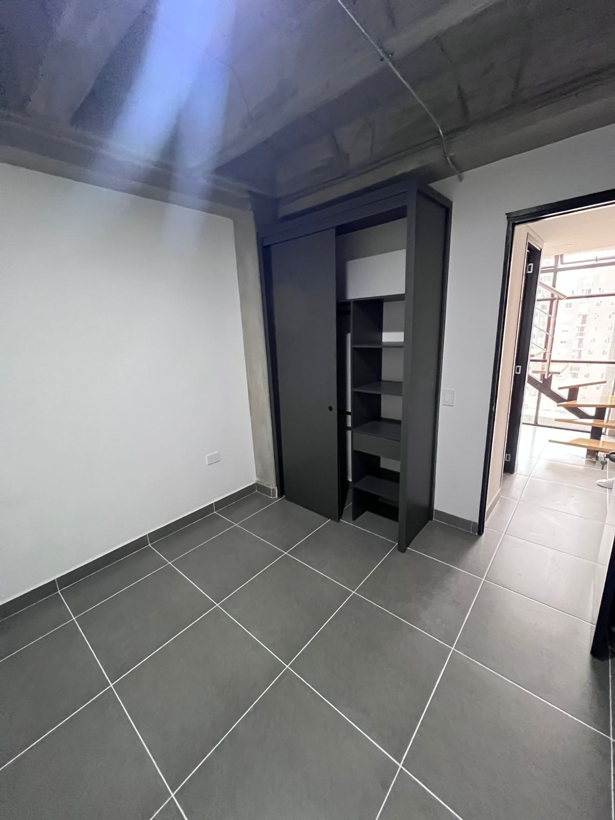 Venta de apartamento duplex para estrenar en Sabaneta Aves Marias