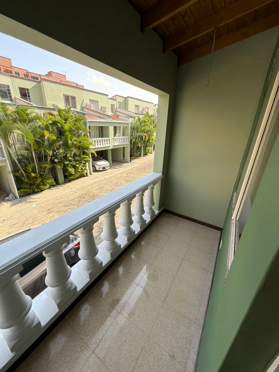 Casa para Arriendo  en Loma de los Bernal Medellín