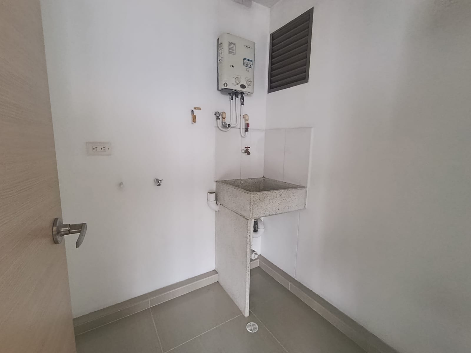 Se Arrienda  apartamento en Sabaneta pan de azúcar