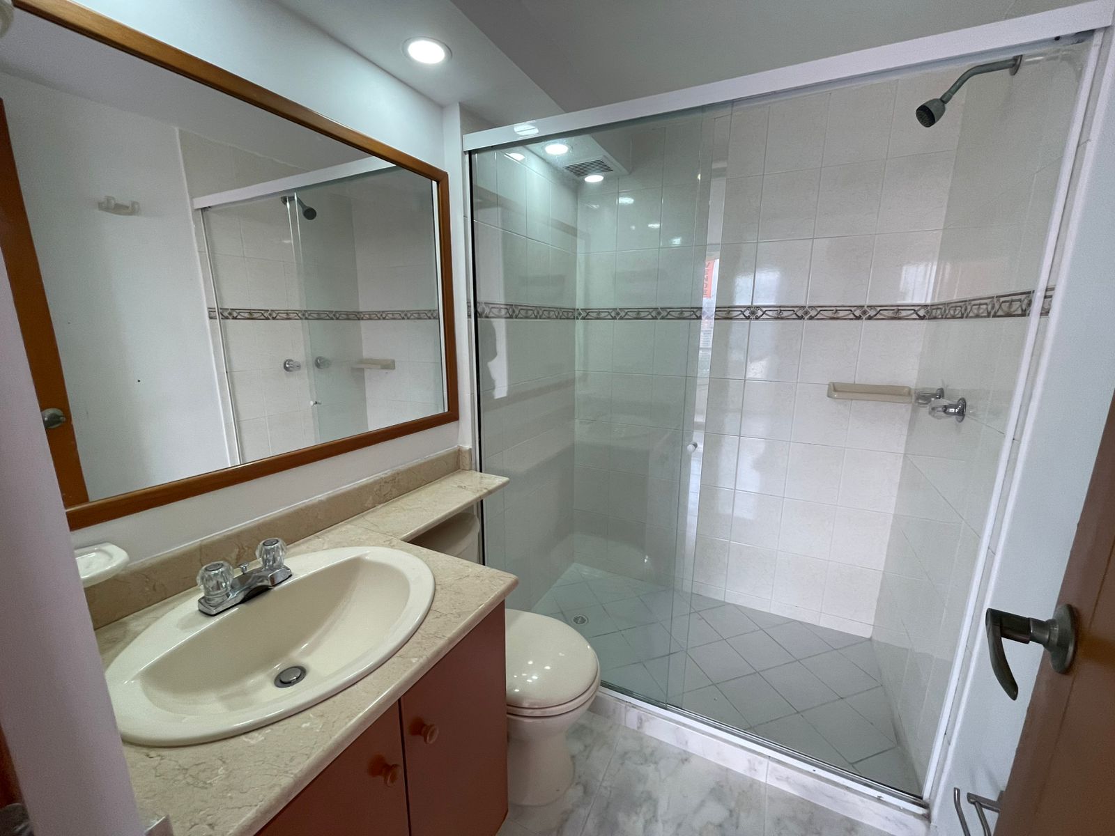 Apartamento en arriendo en Poblado Las Palmas