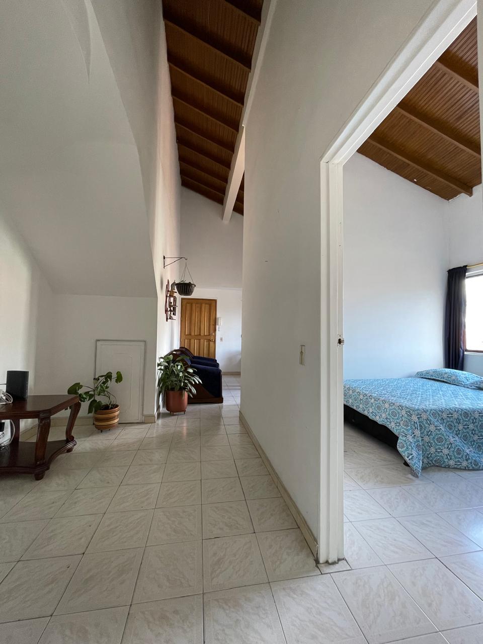 Apartamento amoblado para arriendo en Laureles Medellín