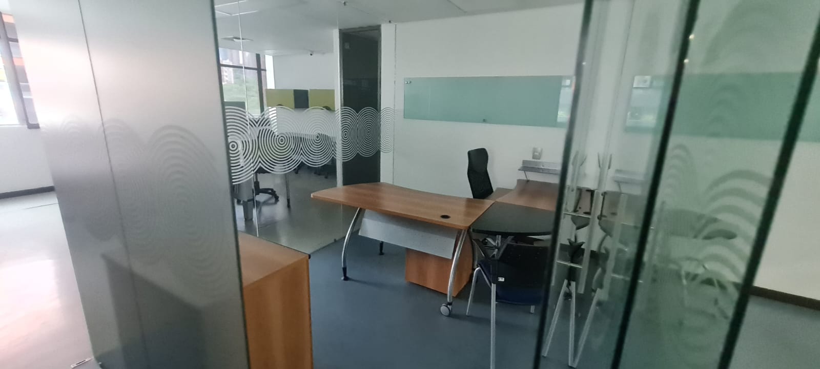 Oficina para  venta en el poblado ciudad del rio