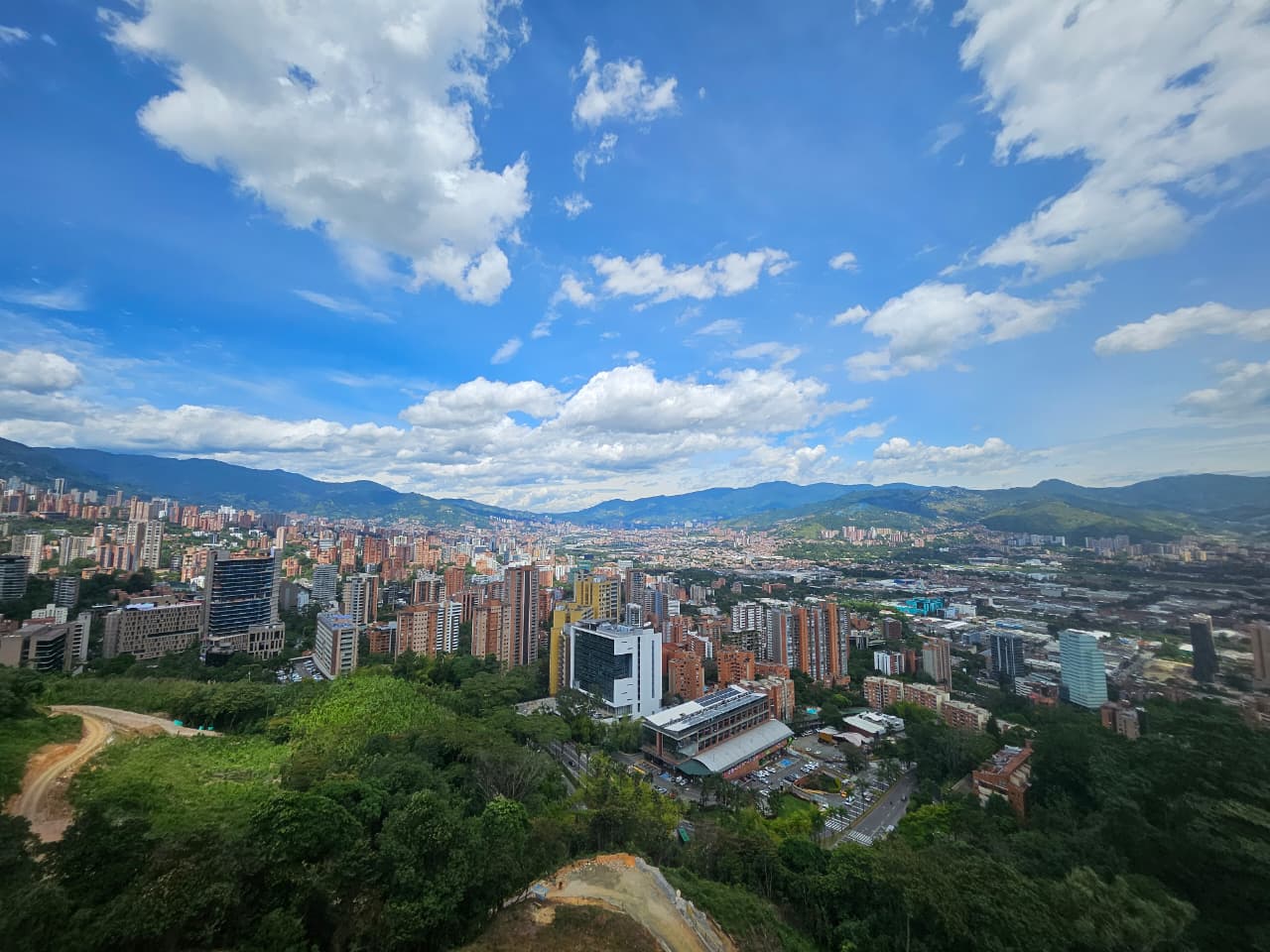 Apartamento para arriendo en Las Palmas Medellín
