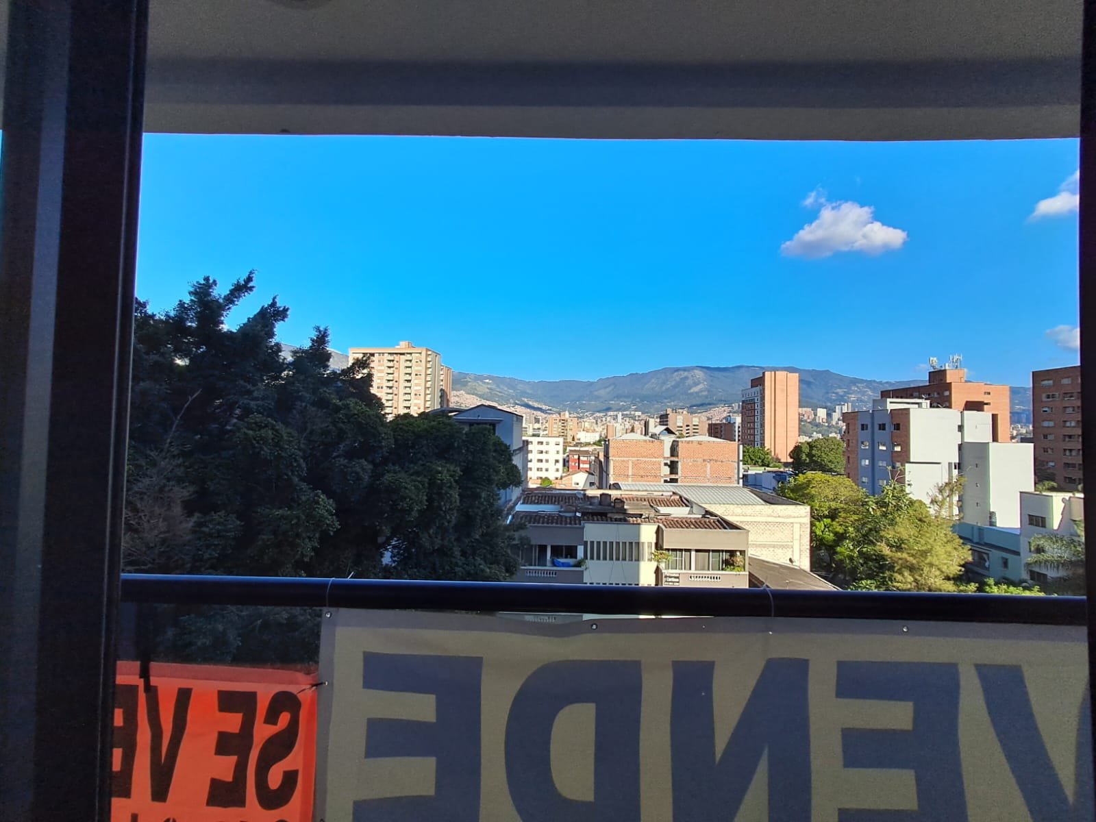 Apartamento en venta en Los Colores   Medellín