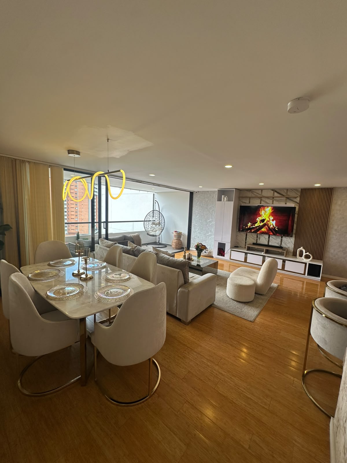 Apartamento amoblado en La Loma de las Brujas Envigado
