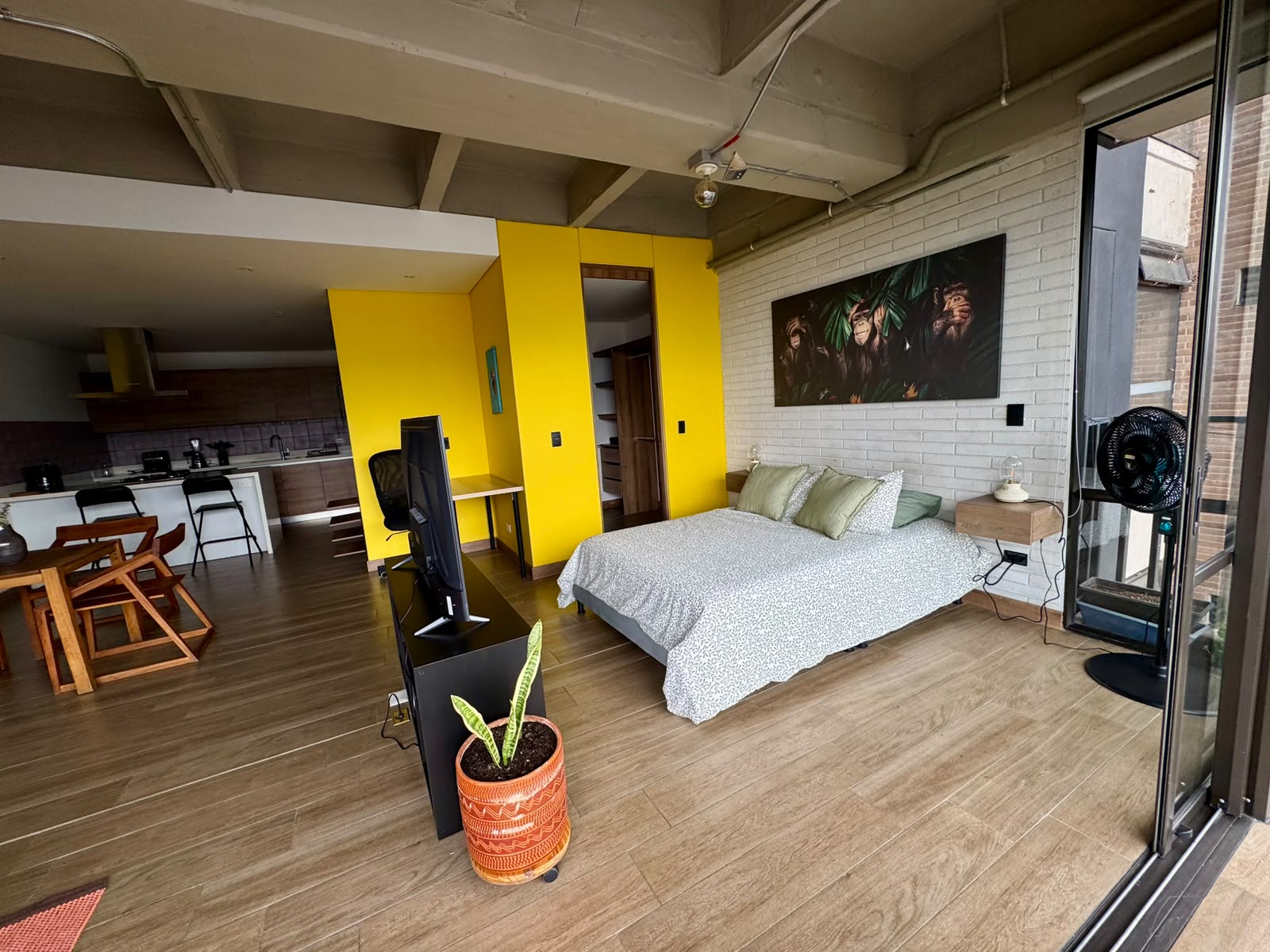 Apartaestudio amoblado para arriendo en Ciudad del Río El Poblado