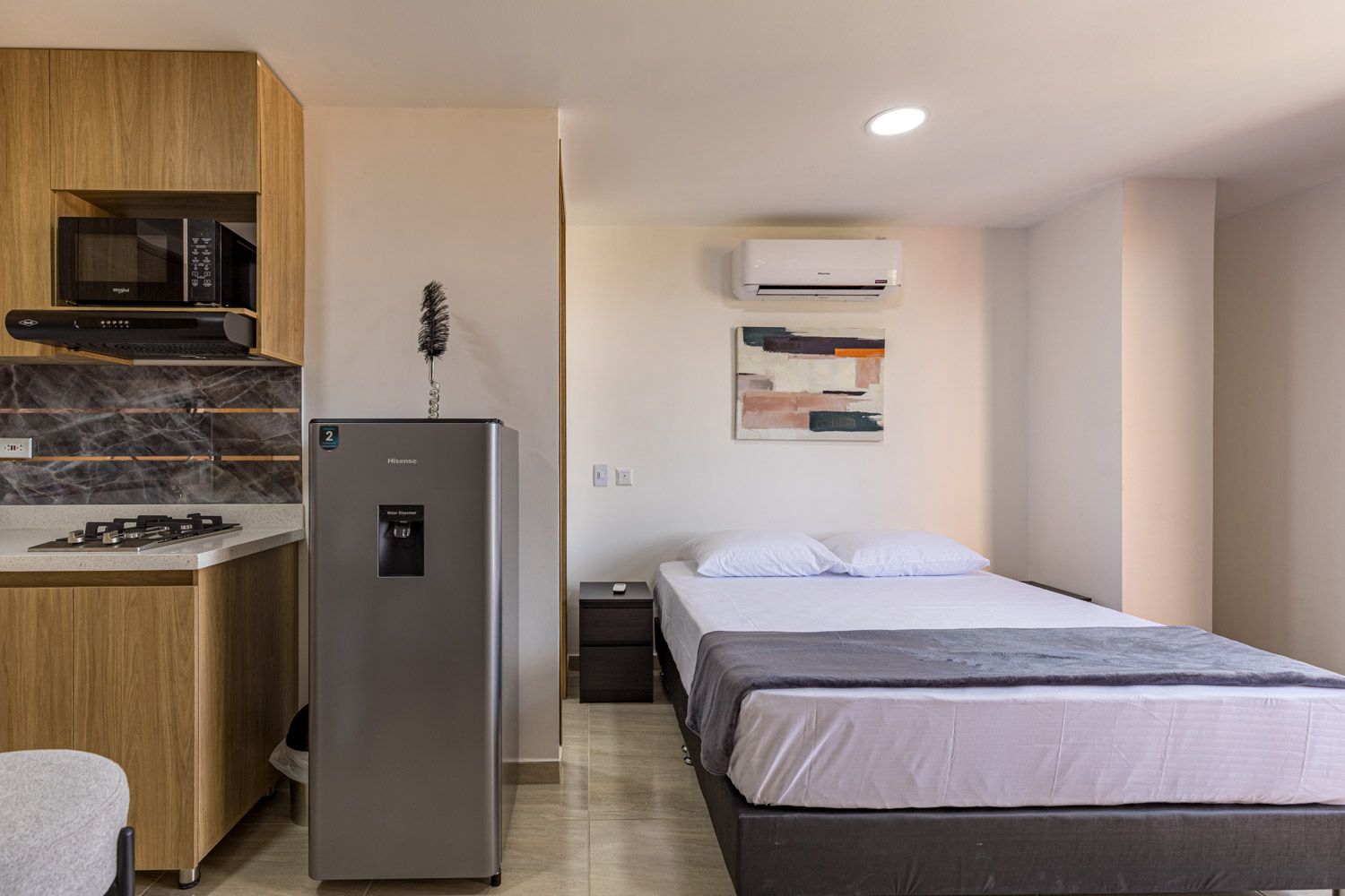 Apartaestudio tipo Loft amoblado en venta Belén Rosales
