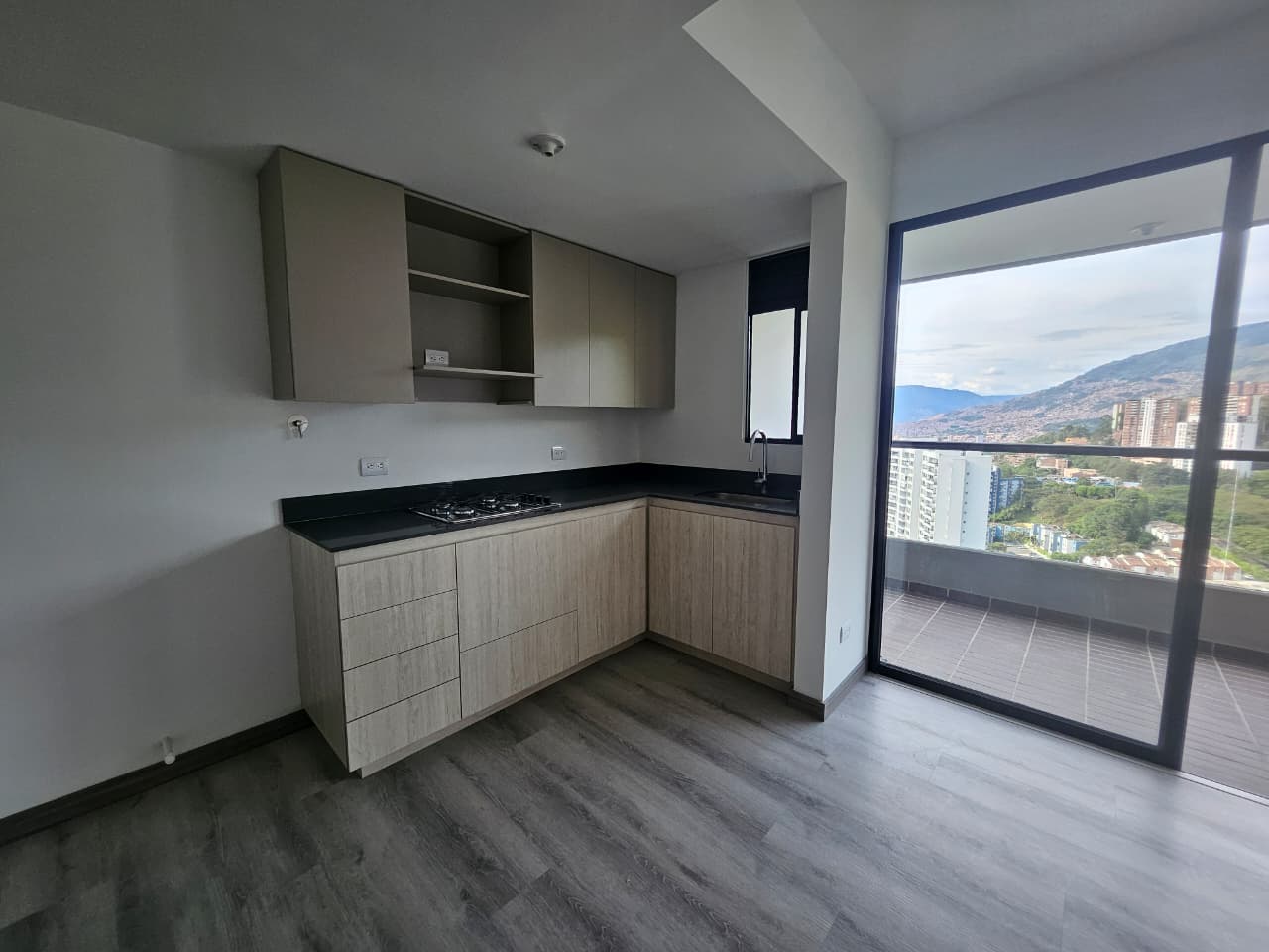 Apartamento para estrenar en arriendo en Las Palmas Medellín