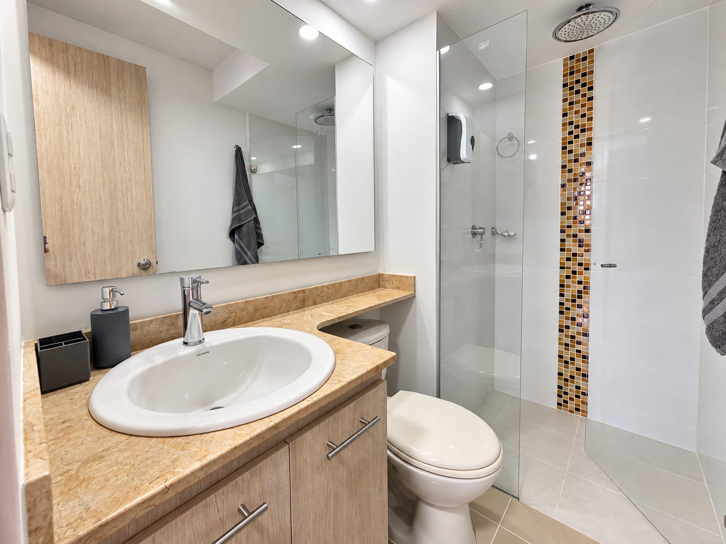 Apartamento en venta Las Lomitas Sabaneta con vista a la ciudad