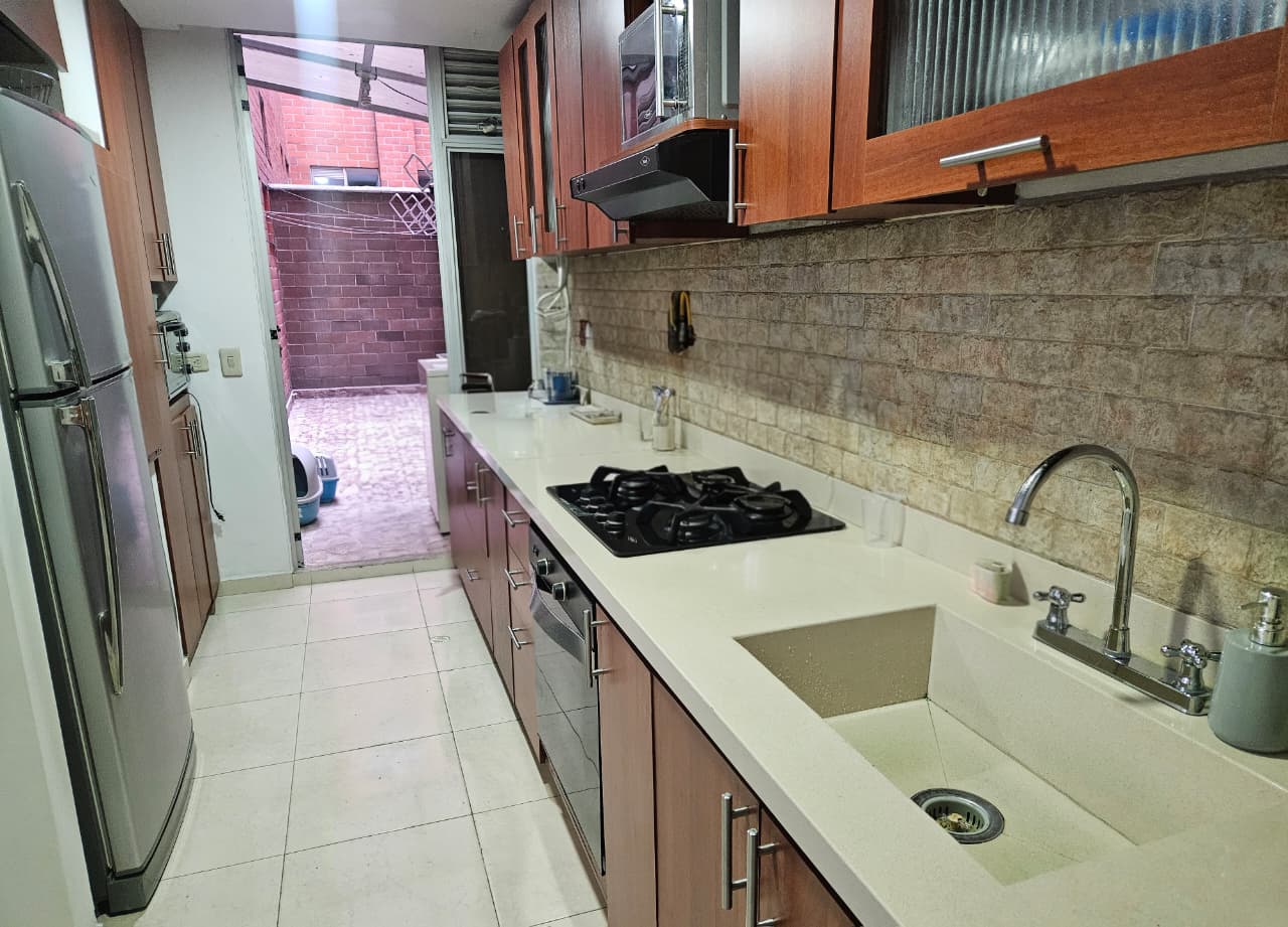 Apartamento para arriendo en Las Antillas Envigado