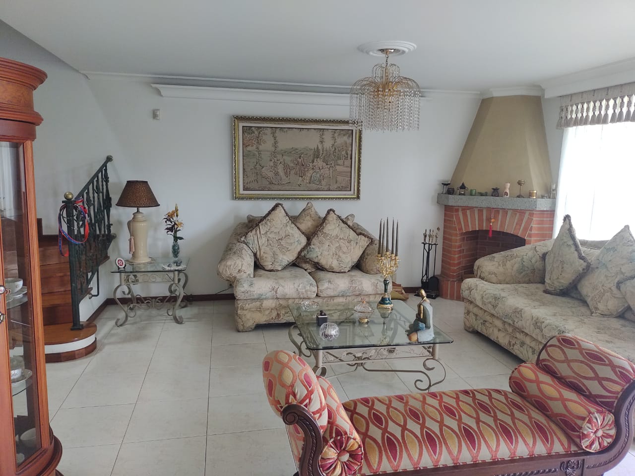 CASA EN VENTA EN EL POBLADO LA CALERA