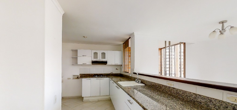 Apartamento dúplex en venta Medellín Loma de los Bernal
