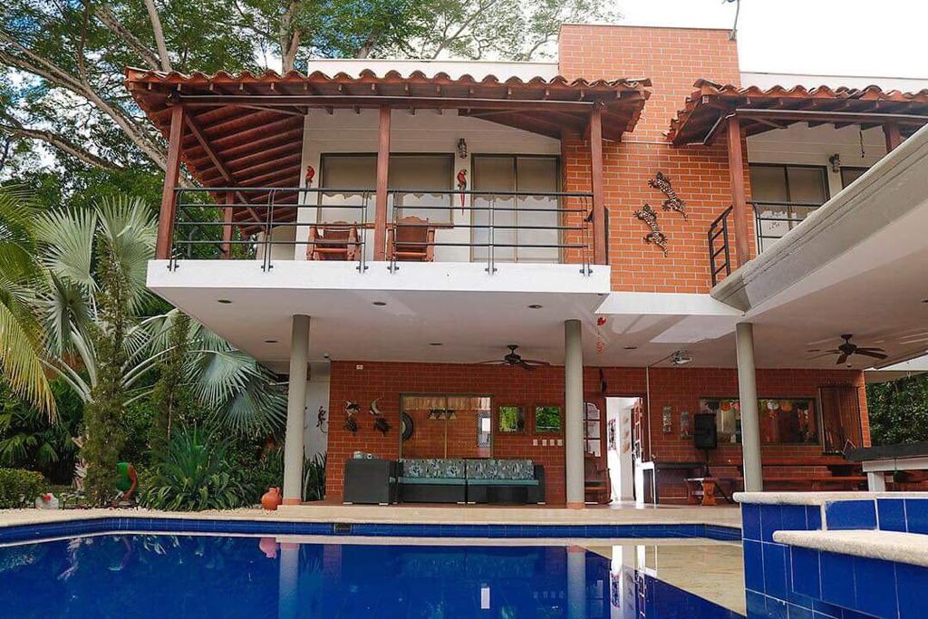 Cabaña En Santa Fe de Antioquia Para la Venta