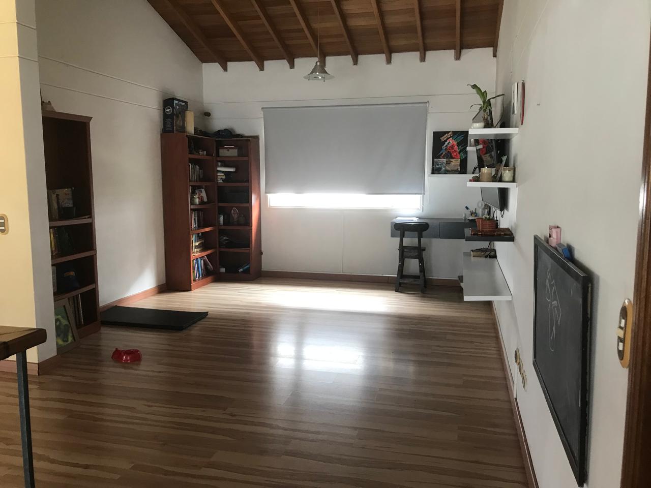 Casa para la venta en La Estrella Cerca del Parque - Antioquia
